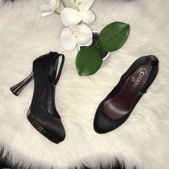 Chanel Disco Mirror satin heels - Picture 3 of 10